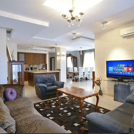 Huge Penthouse With Private Pool Leilighet Paphos Eksteriør bilde