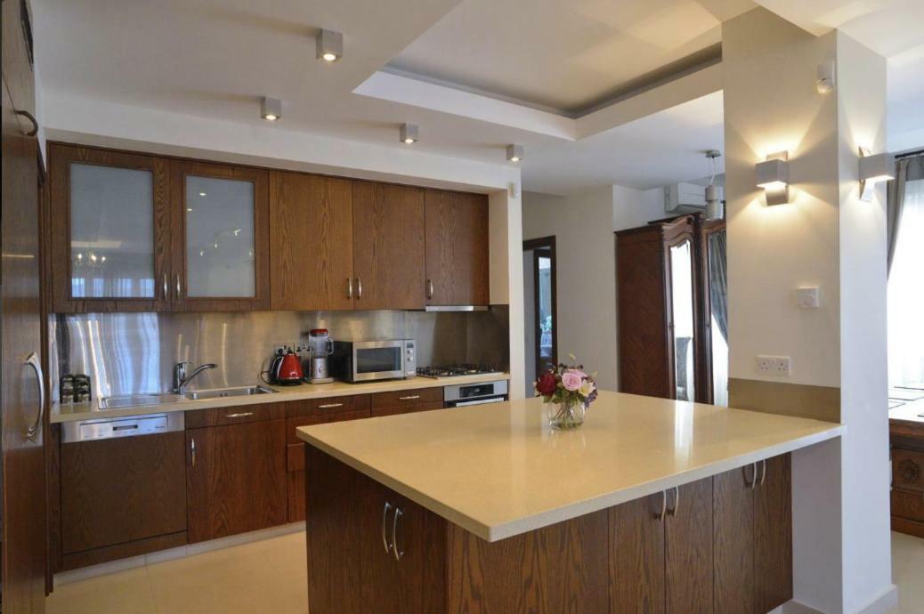 Huge Penthouse With Private Pool Leilighet Paphos Eksteriør bilde